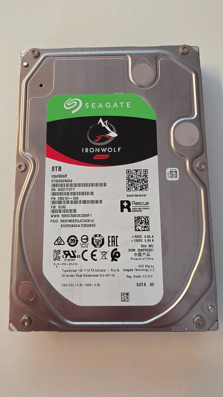 Seagate Disques durs: 8TB HDD Seagate Ironwolf NAS – D'occasion à Künten par Thozogg