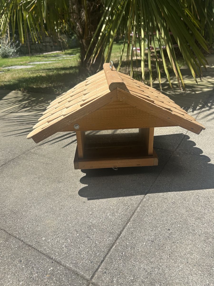 Mangimi: Vogelfutterhaus aus Holz – gebraucht – Usato da Unterentfelden venduto da Riab08