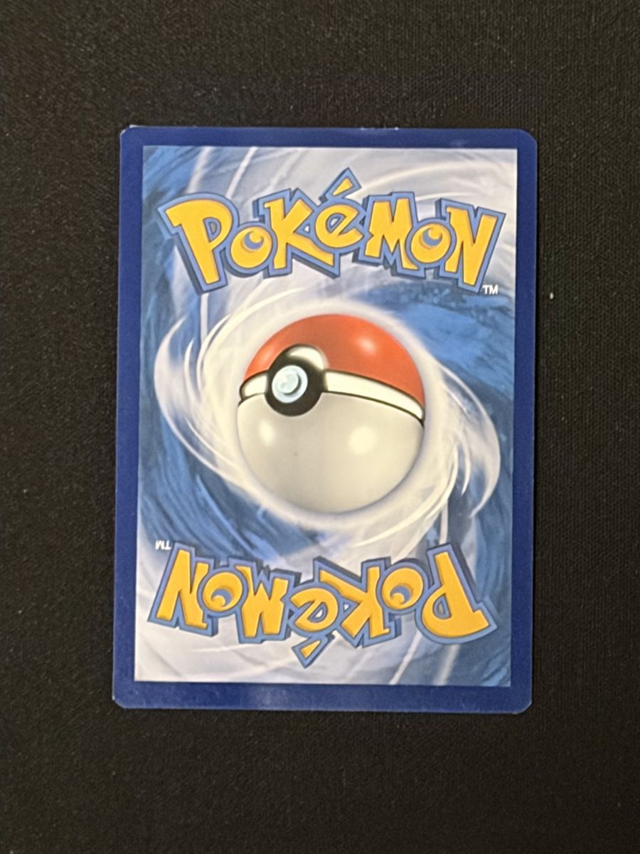 Pokémon Cartes à collectionner: Feelinara V – D'occasion à Breitenbach par jam_b886 1