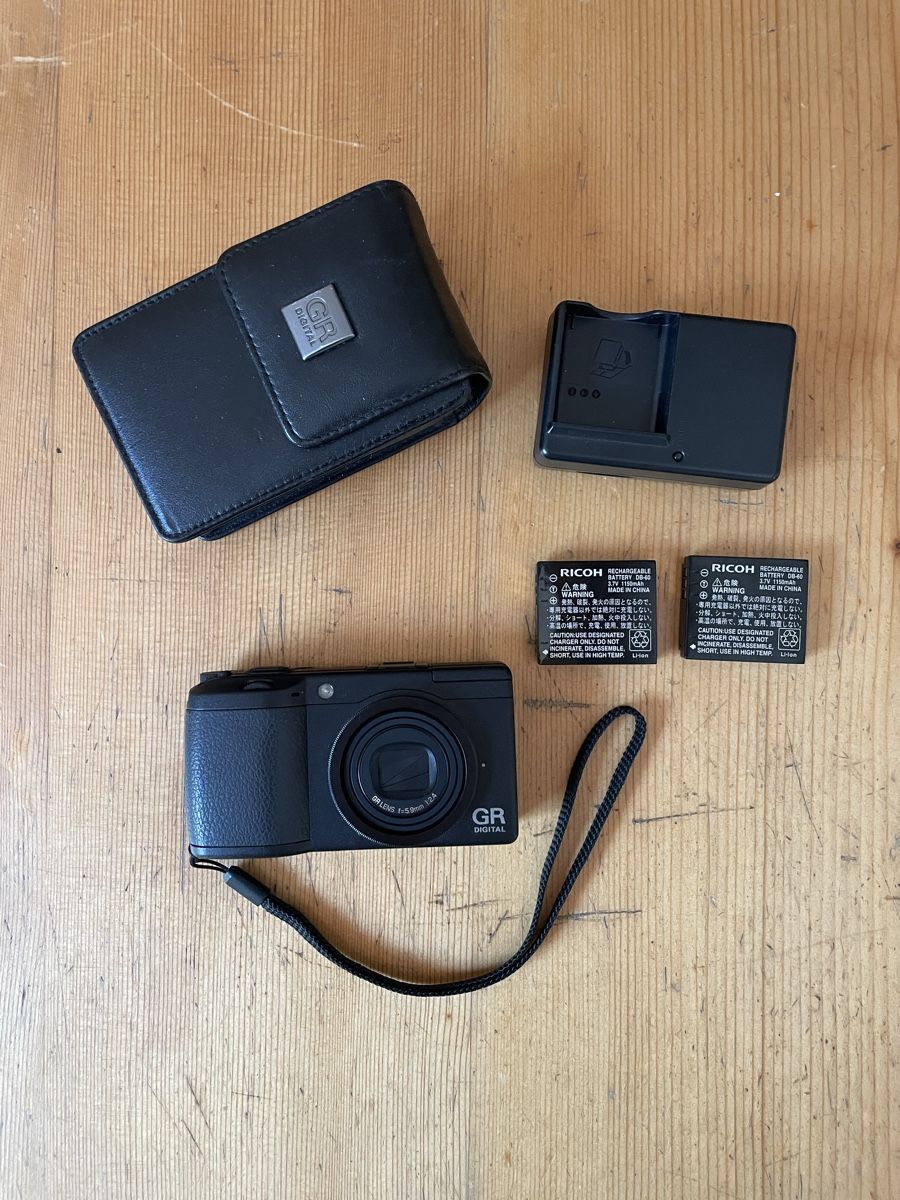 Ricoh Fotocamera: Ricoh gr ll – Usato da Zürich venduto da nonir