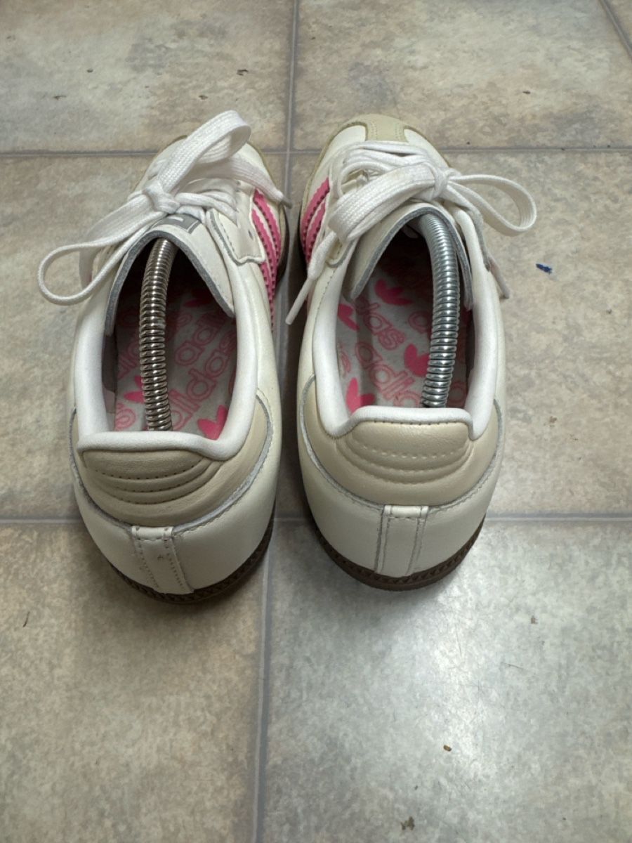 Adidas Scarpe da donna: Adidas Schuhe – Usato da Menziken venduto da xirixs 2