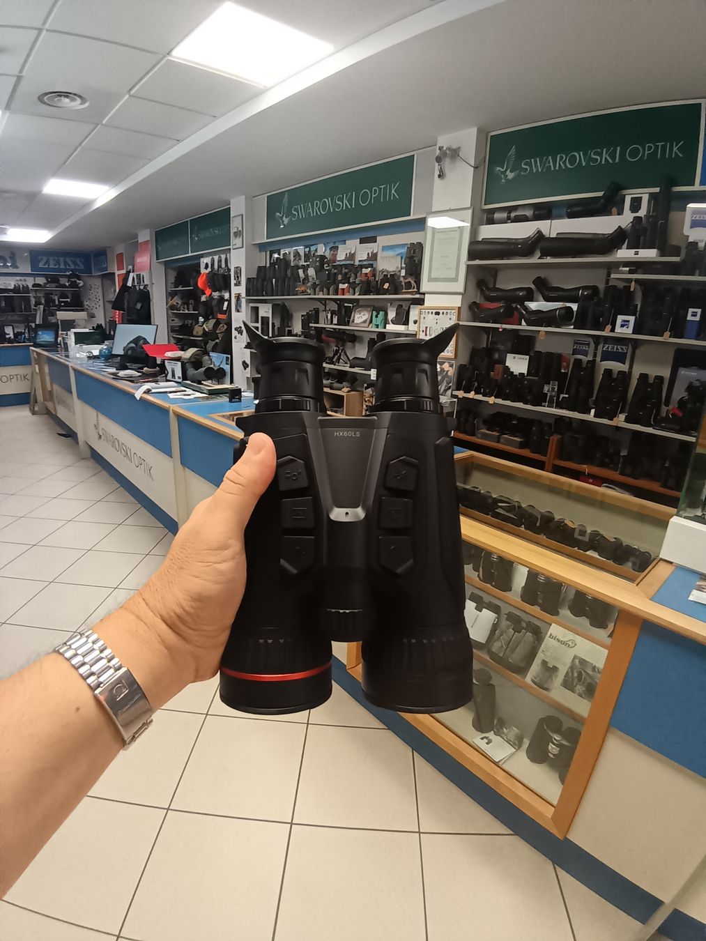 Binocoli: Hikmicro HABROK PRO HX60LS – Nuovo e nell'imballaggio originale da domodossola venduto da Fernglaser 3