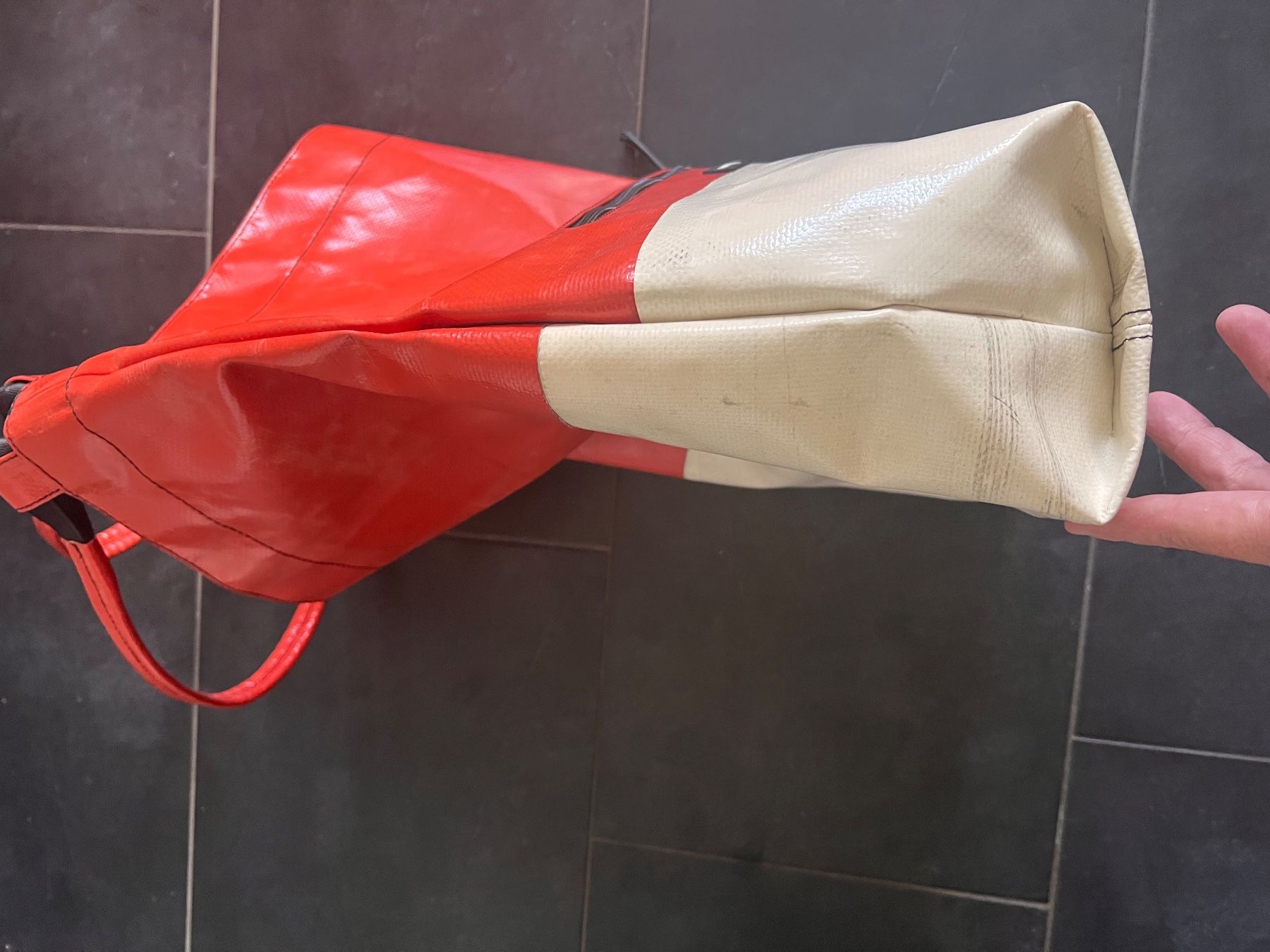 Freitag Taschen: Freitag Einkaufstasche – Gebraucht aus Zürich von 144happy 3