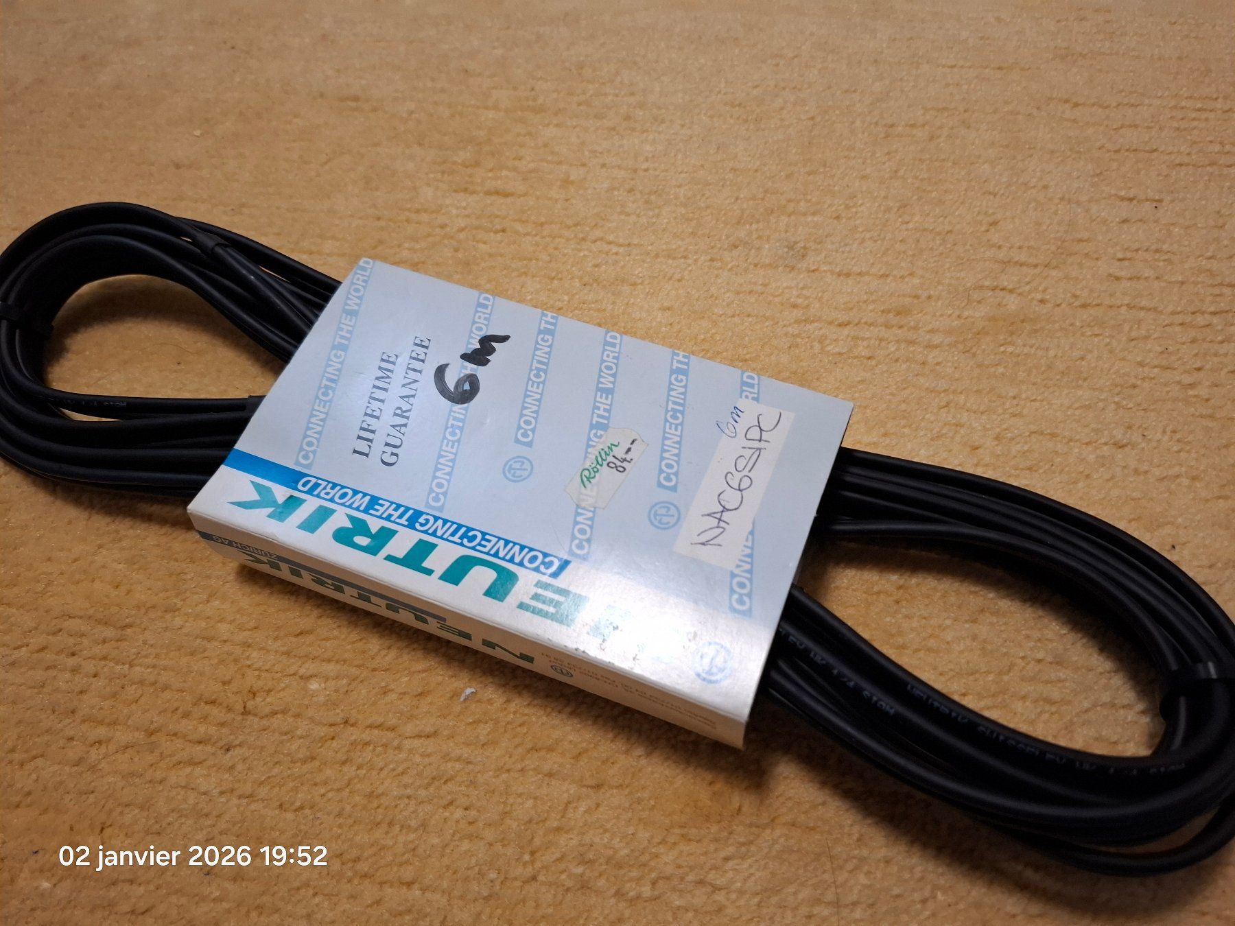 Neutrik Cavi: Neutrik 6m stereo RCA/jack neuf – Nuovo (secondo la descrizione) da Yverdon-les-Bains venduto da Dan00