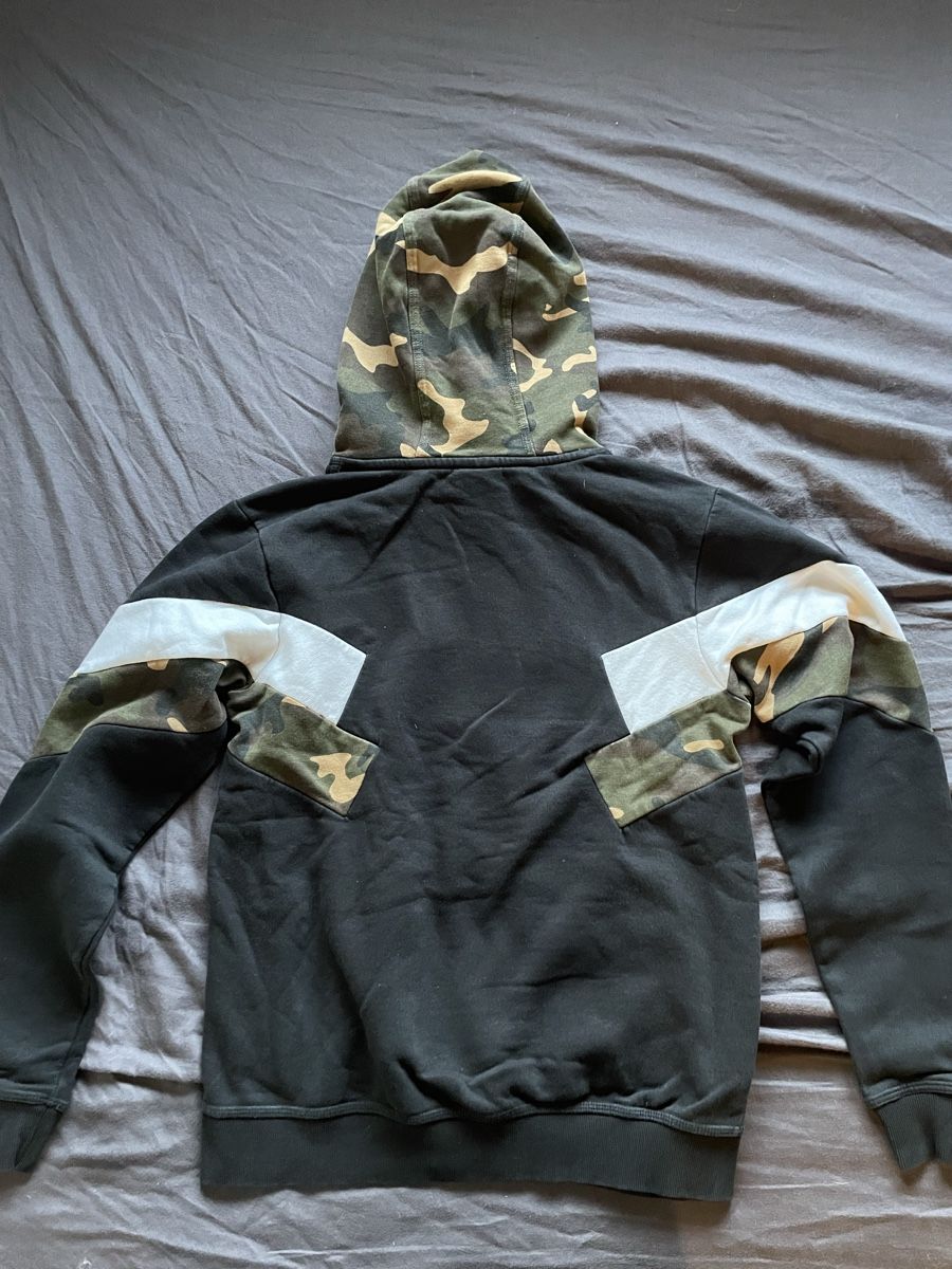 Snipes Maglioni & Felpe: Snipes Kapuzenpullover Camouflage schwarz Grösse S – Usato da Spreitenbach venduto da dar_26yd 2