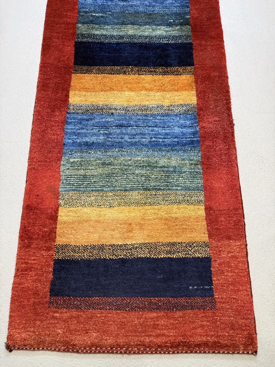 Gabbeh Tapis: Wunderschöner Farbenfroher Teppich( GABBEH)274x84.cm – D'occasion à Büron par Filadefia-888 2