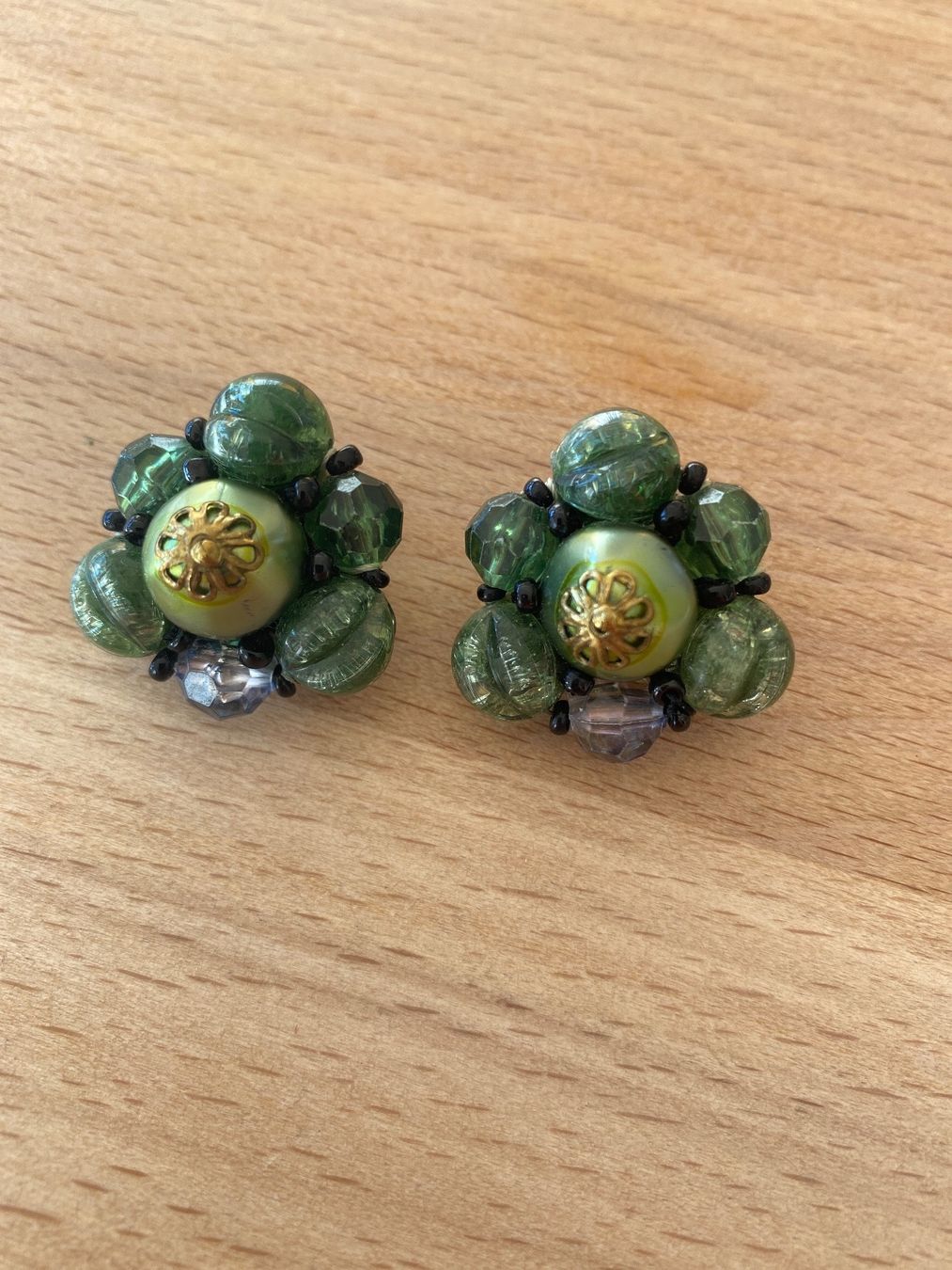 Ohrringe & -stecker: Vintage Ohrclips W. German – Gebraucht aus valbella von Rinchen64