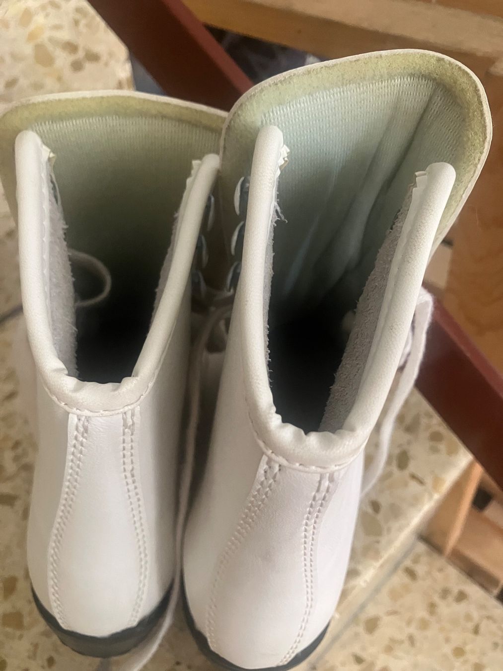 Pattini da ghiaccio: Patins à glace taille 32 – Usato da Cressier NE venduto da rockpat 3