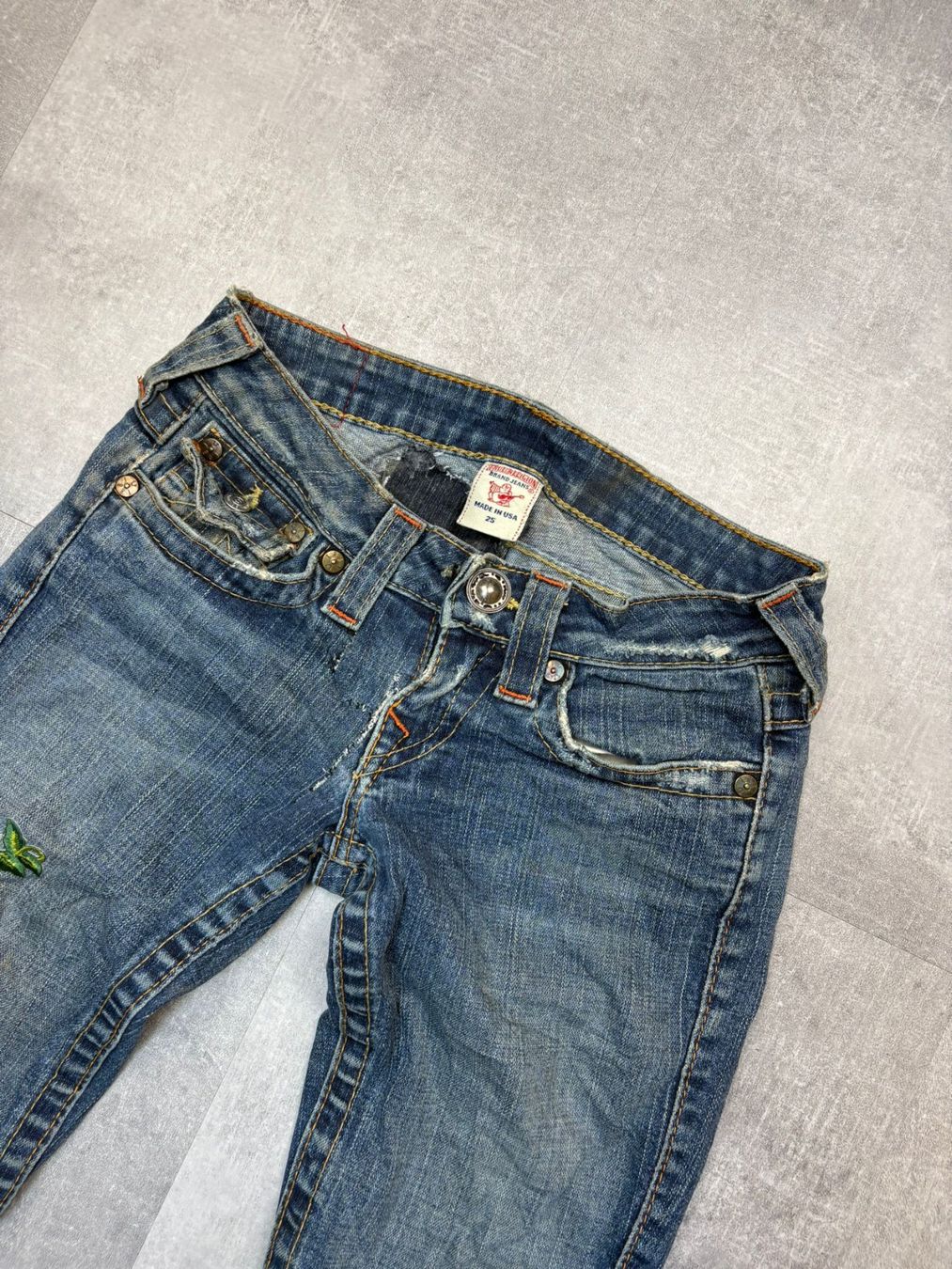 True Religion Jeans: True Religion Bootcut Flared Jeans - Grösse S/25 – Nuovo (secondo la descrizione) da Werdenberg venduto da hase.vintage 3