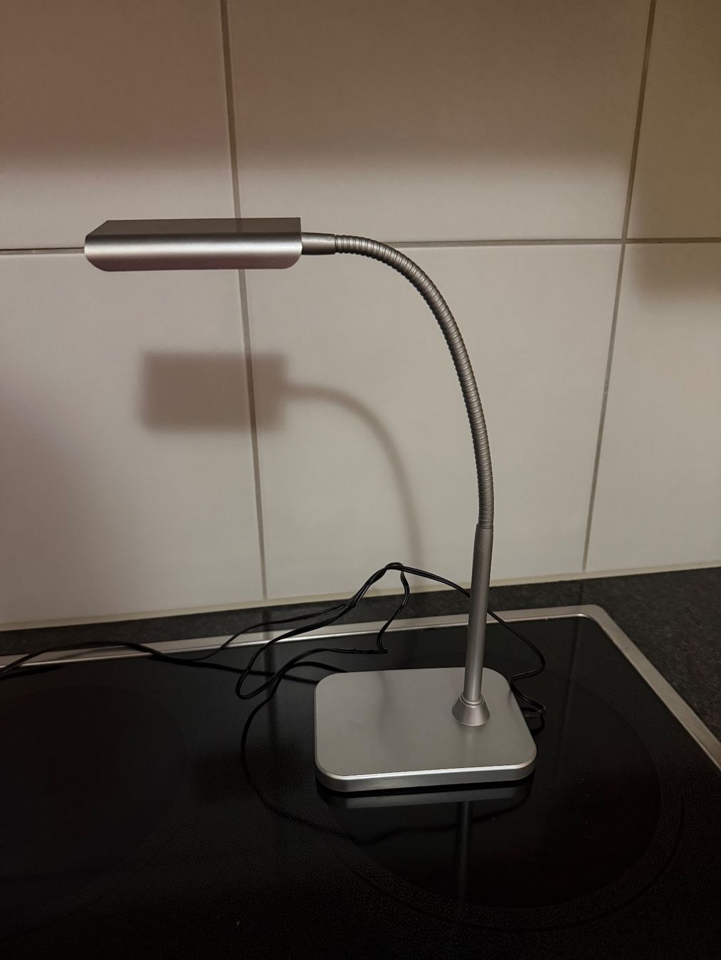 Lampade: Büro Tisch Lampe Neuwertig – Usato da Uster venduto da SAMMELPOST 1
