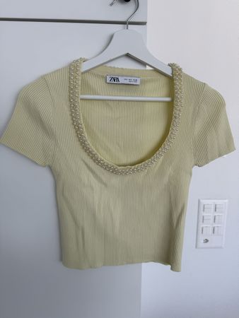 Butter-yellow Zara Oberteil
