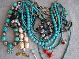 Grand lot de bijoux fantaisie bohème & vintage
