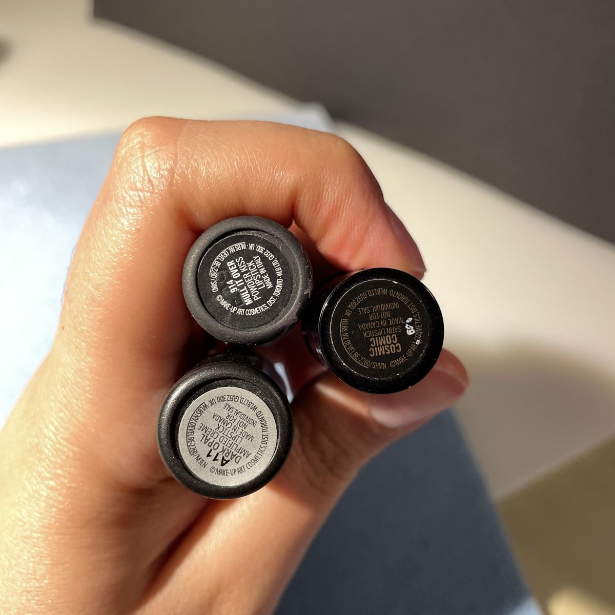 Make-up: Mac Lippenstifte mull it over, dark opal & mini cosmic comic – Gebraucht aus Bellach von Dreamer2501 1