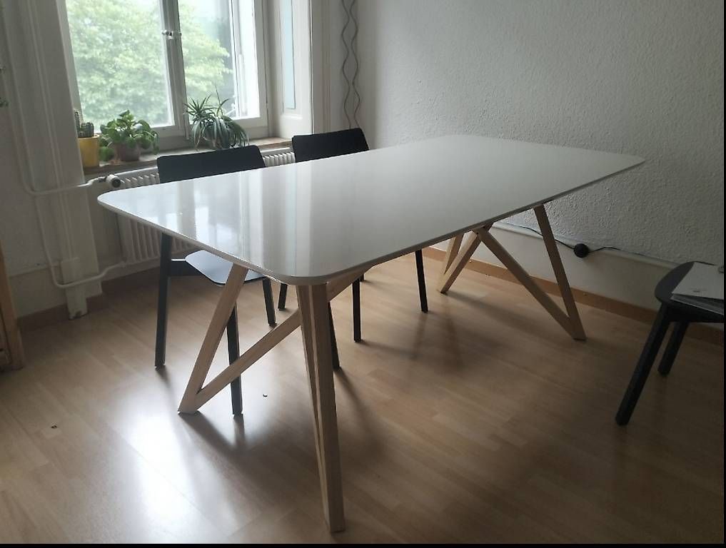 Tavoli: Table à manger Sven de Conforama – Usato da Delémont venduto da YBroquet