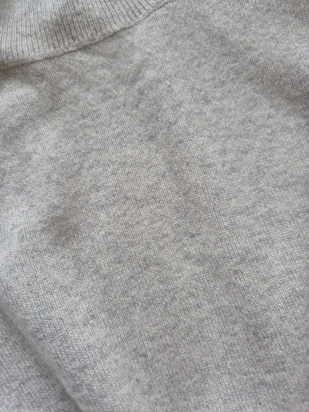 H&M Maglioni & Felpe: H&M 100% Kaschmir Pullover Rollkragen Grösse S Top Zustand – Usato da Richterswil venduto da Aggie7 1