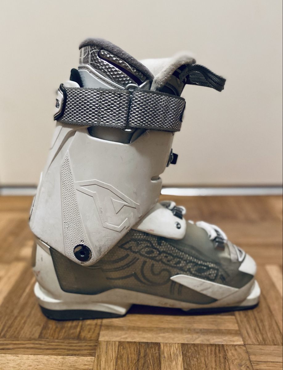 Nordica Scarpe da donna: Nordica Skischuhe – Usato da Zürich venduto da gyreka 2