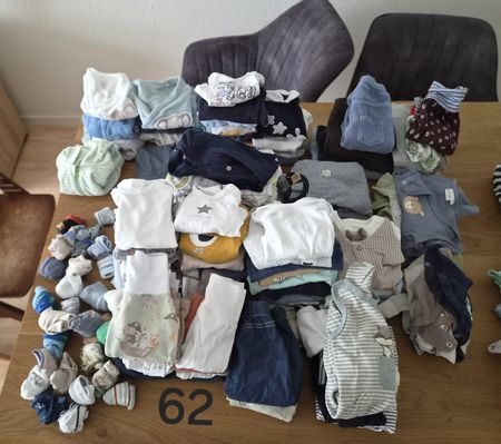 Grosses Babykleidungspaket Grösse 62
