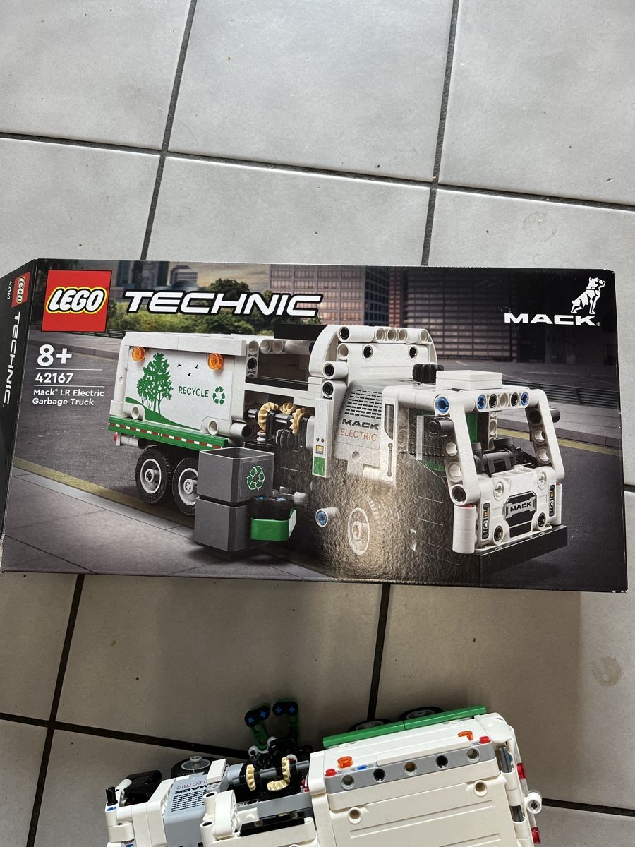 Lego Spielzeuge: Lego Technik Müllwagen – Gebraucht aus Igis von Verab1 4
