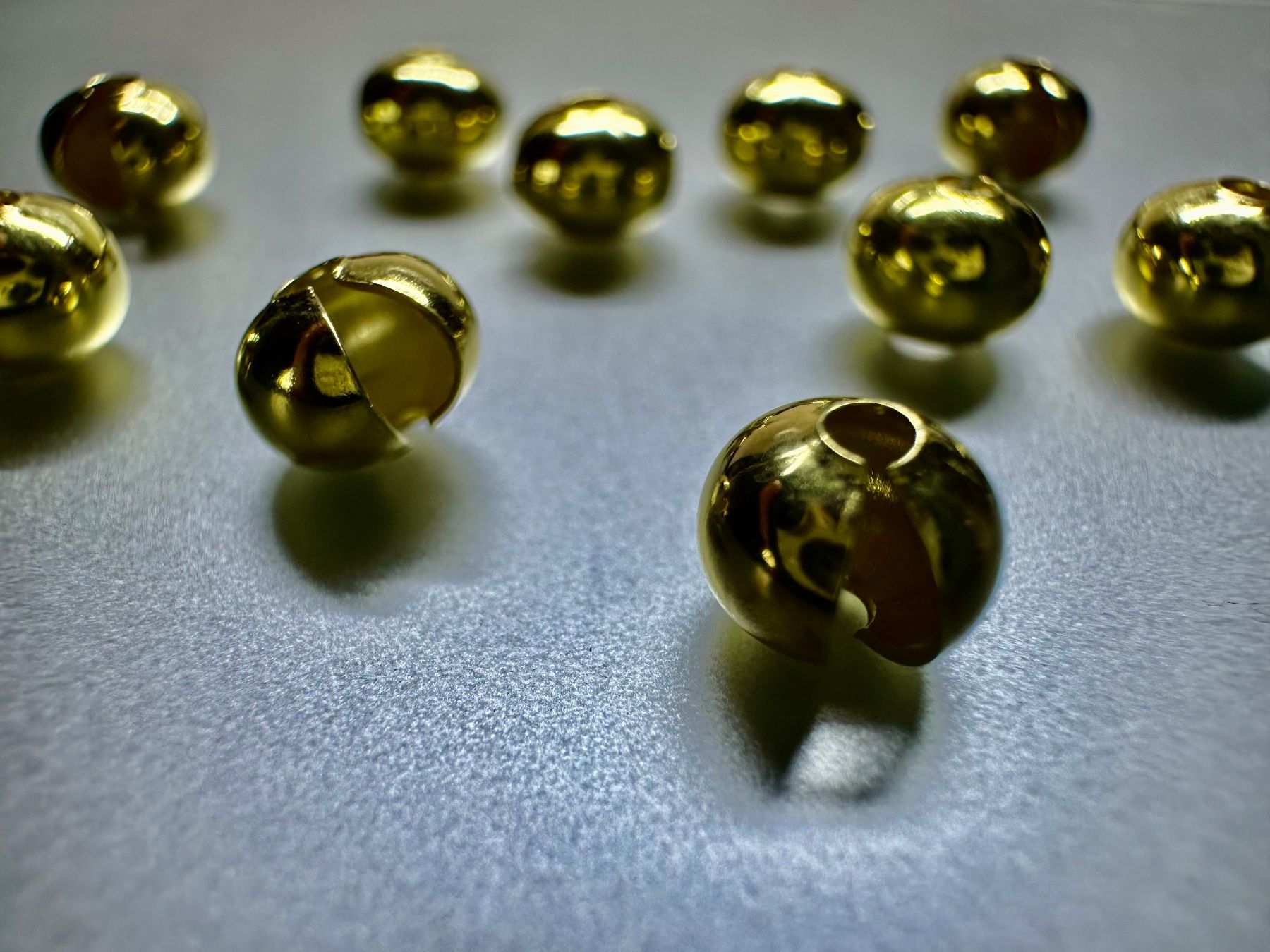 Perle (finte): Kaschierperlen Crimpschutz-Kugeln aus echtem Silber 5mm – Nuovo (secondo la descrizione) da Langenthal venduto da Seelenfreunde 2