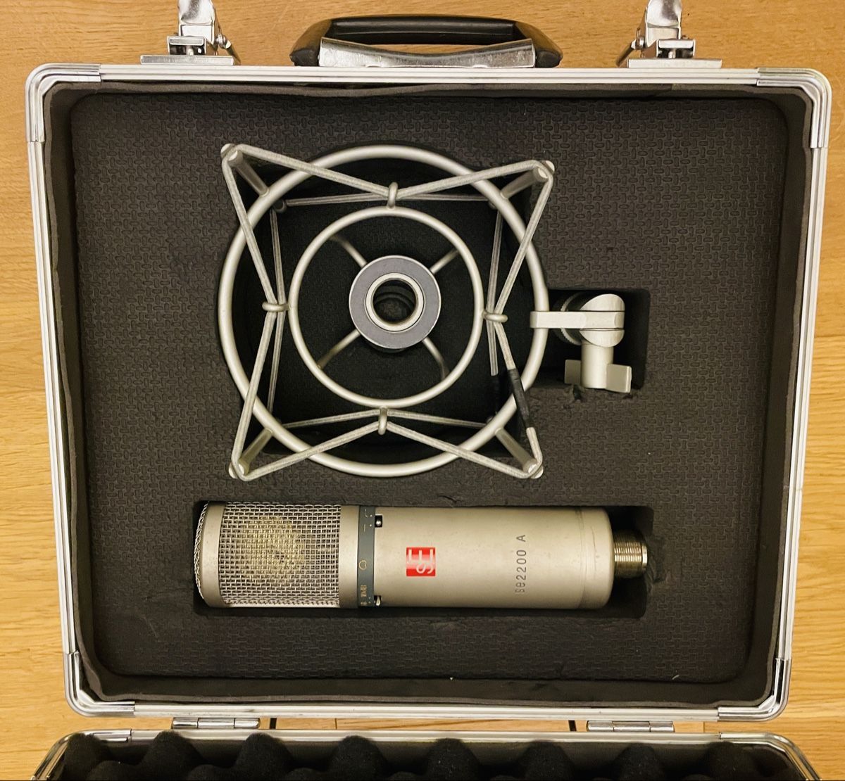 Microfoni: SE Electronics SE2200A Kondensatormikrofon – Usato da Suhr venduto da orimihca 1