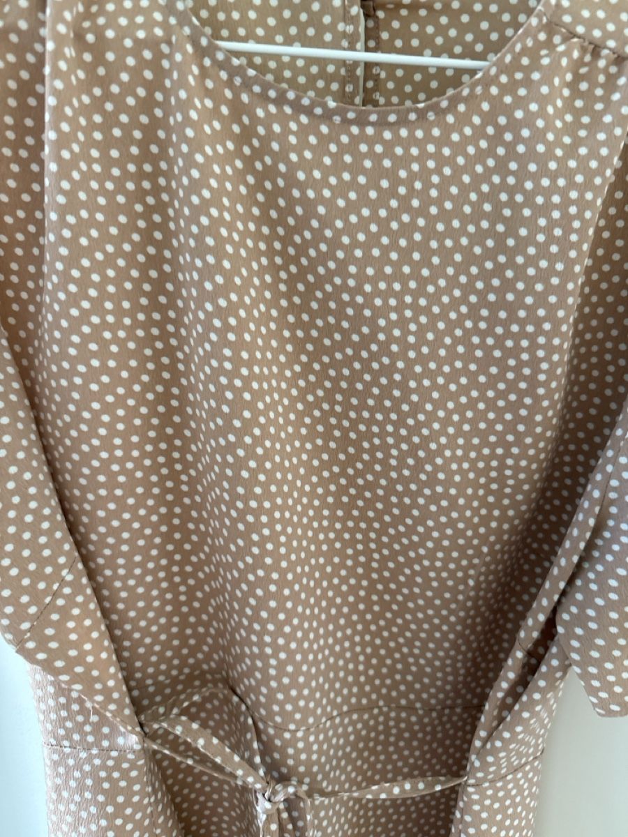 Vestiti: Kleid mit Tupfenmuster beige Kurzarm Grösse M – Nuovo (secondo la descrizione) da Basel venduto da selinalivia 1