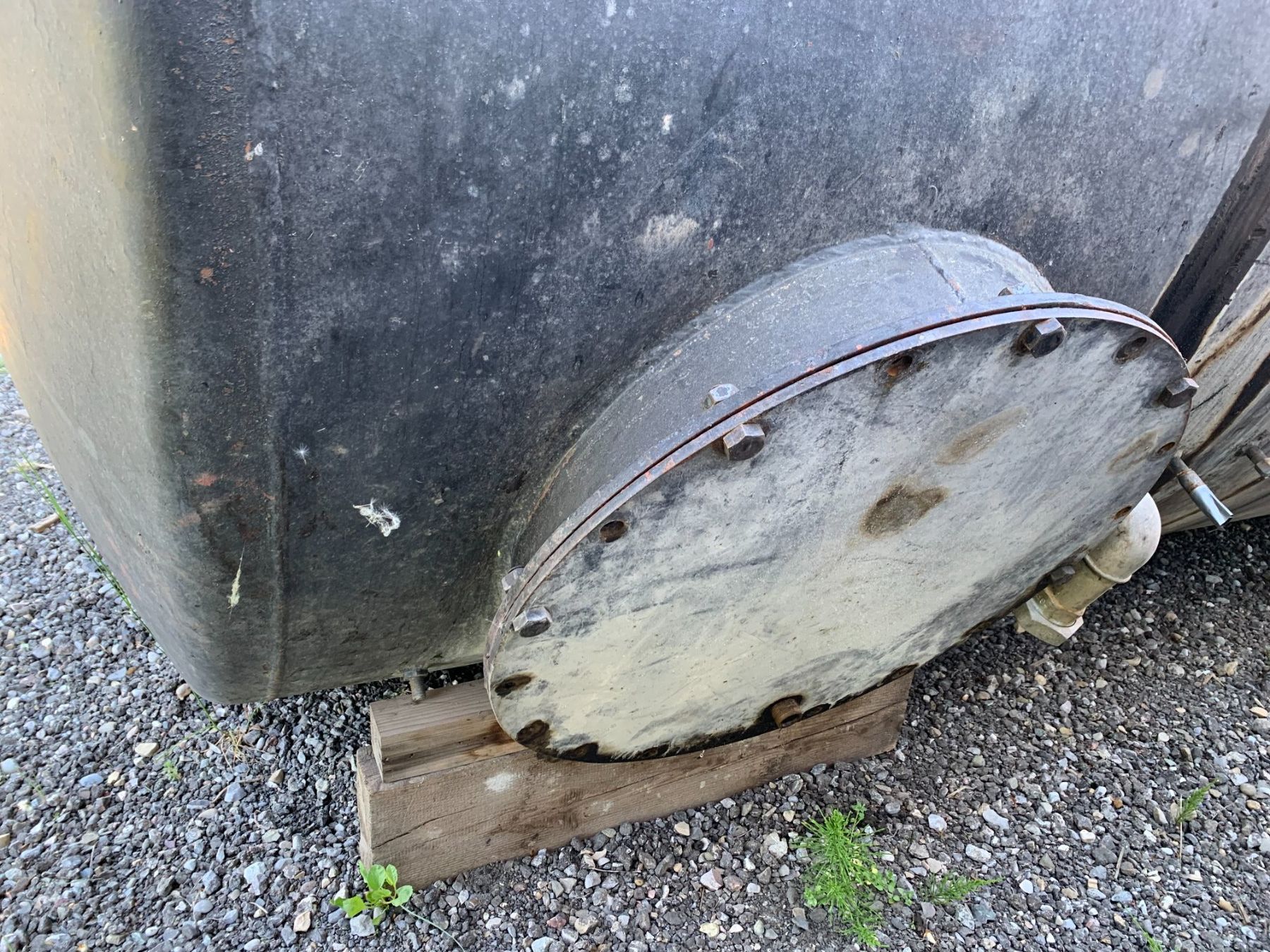 Chauffage: Oeltank 10 000 Liter – D'occasion à Schleitheim par moto-lokilok58 5