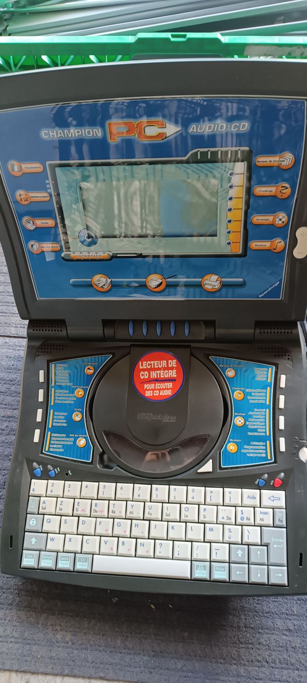 Konsolen: Ordinateur éducatif Ravensburger Champion PC Audio-CD – Gebraucht aus Cornaux NE von Mimi983