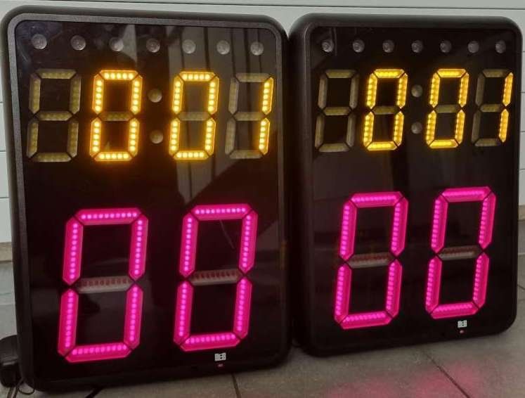 Foto & Immagini: MacGregor Shot Clock / Game Timer Set – Usato da Collonges venduto da arashee