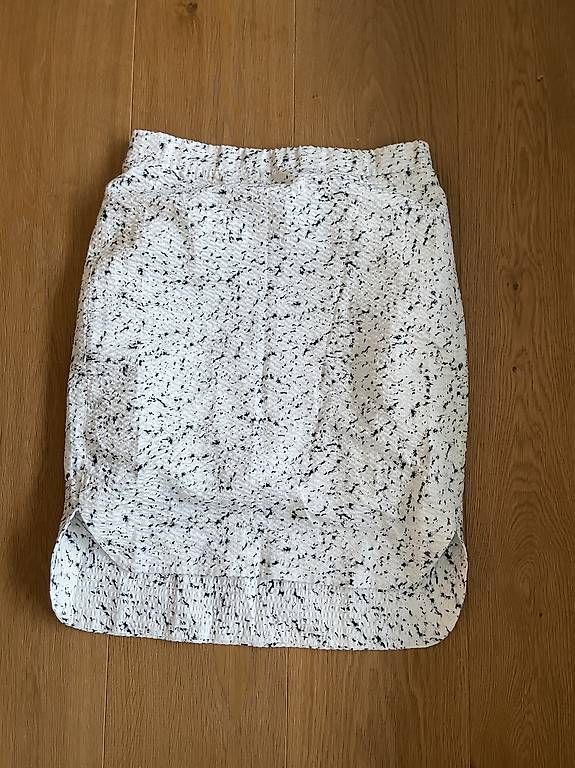 Cos Röcke: Cos taille 34/36 – Gebraucht aus Renens VD von siric1996