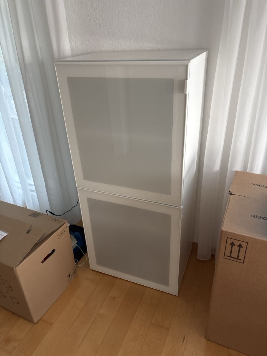 Ikea Vetrine: Milchglasvitrine – Usato da Russikon venduto da Andres8