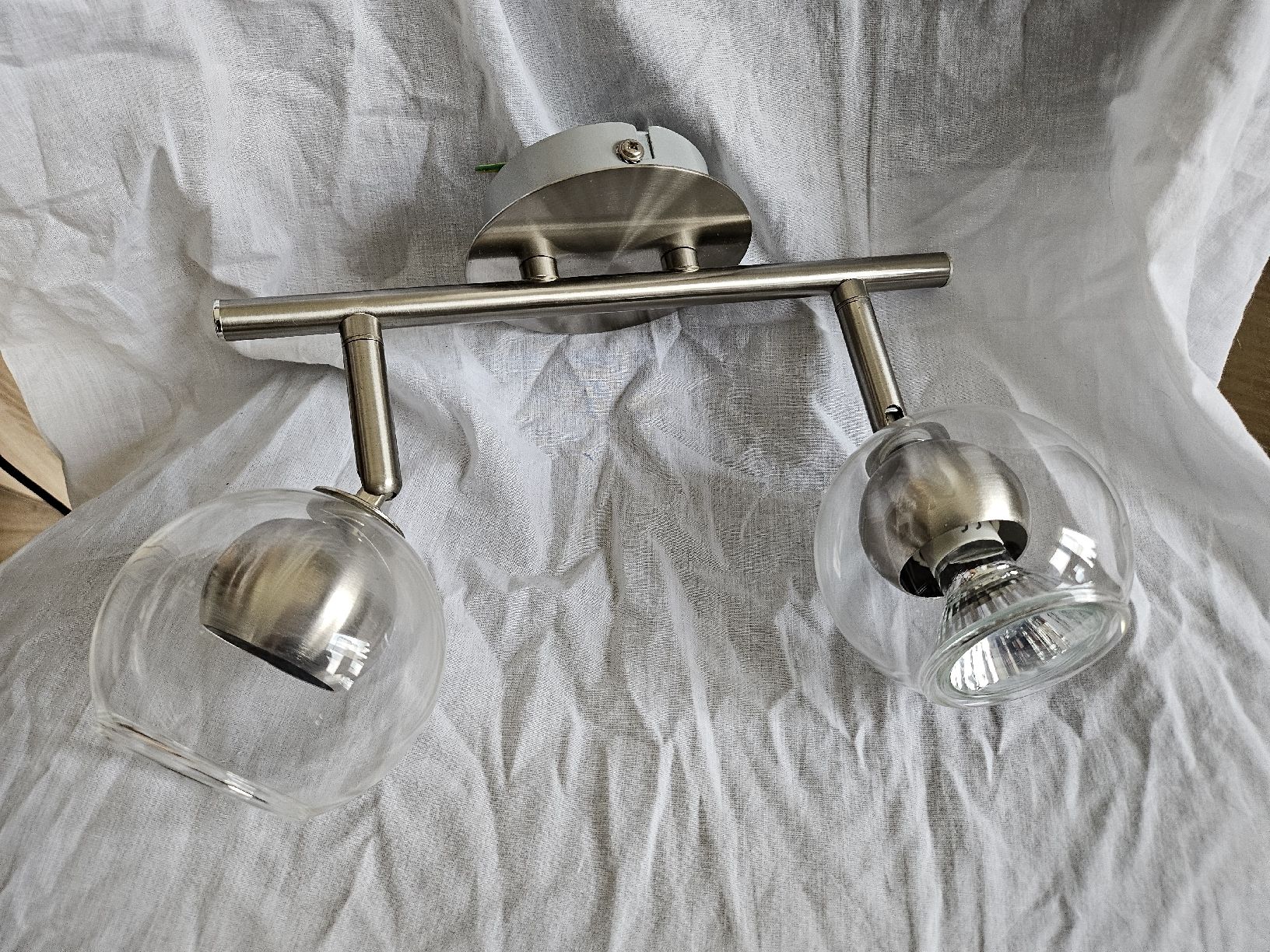 Conforama Lampadari & plafoniere: Plafonnier 2 ampoules dirigeables – Usato da La Joux FR venduto da car_ck96