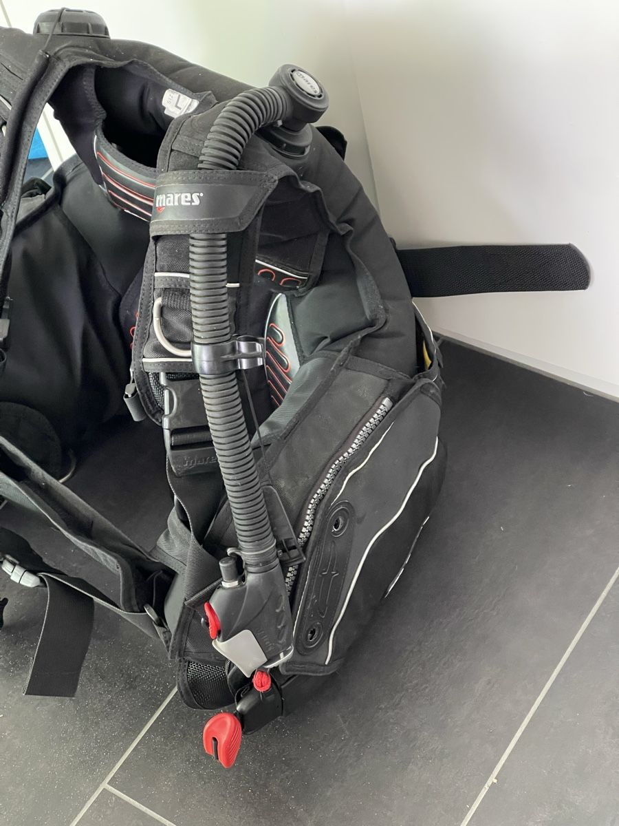 Mares Respiratori & Giubbotti: Mares Vector 1000 MRS Plus BCD – Grösse L – Usato da Böckten venduto da Dive-green 3
