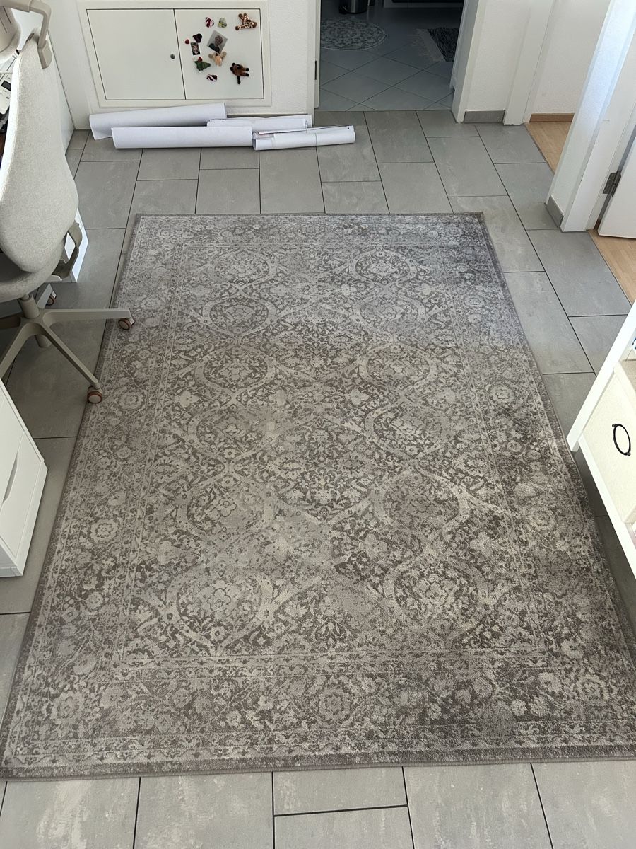 Teppiche: Teppich 160x 230 cm – Gebraucht aus Pfäffikon ZH von MariaNatalia