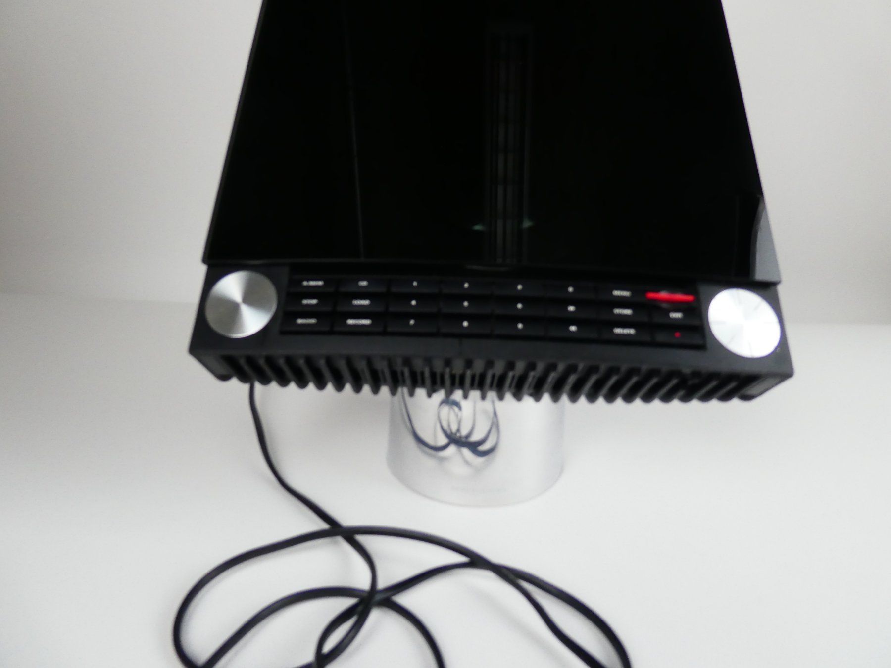 Bang & Olufsen Casse acustiche: BeoSound 4 EU Black + 2× BeoLab 3 Floor Stands – Usato da Urtenen-Schönbühl venduto da Restwert_Schoenbuehl 4