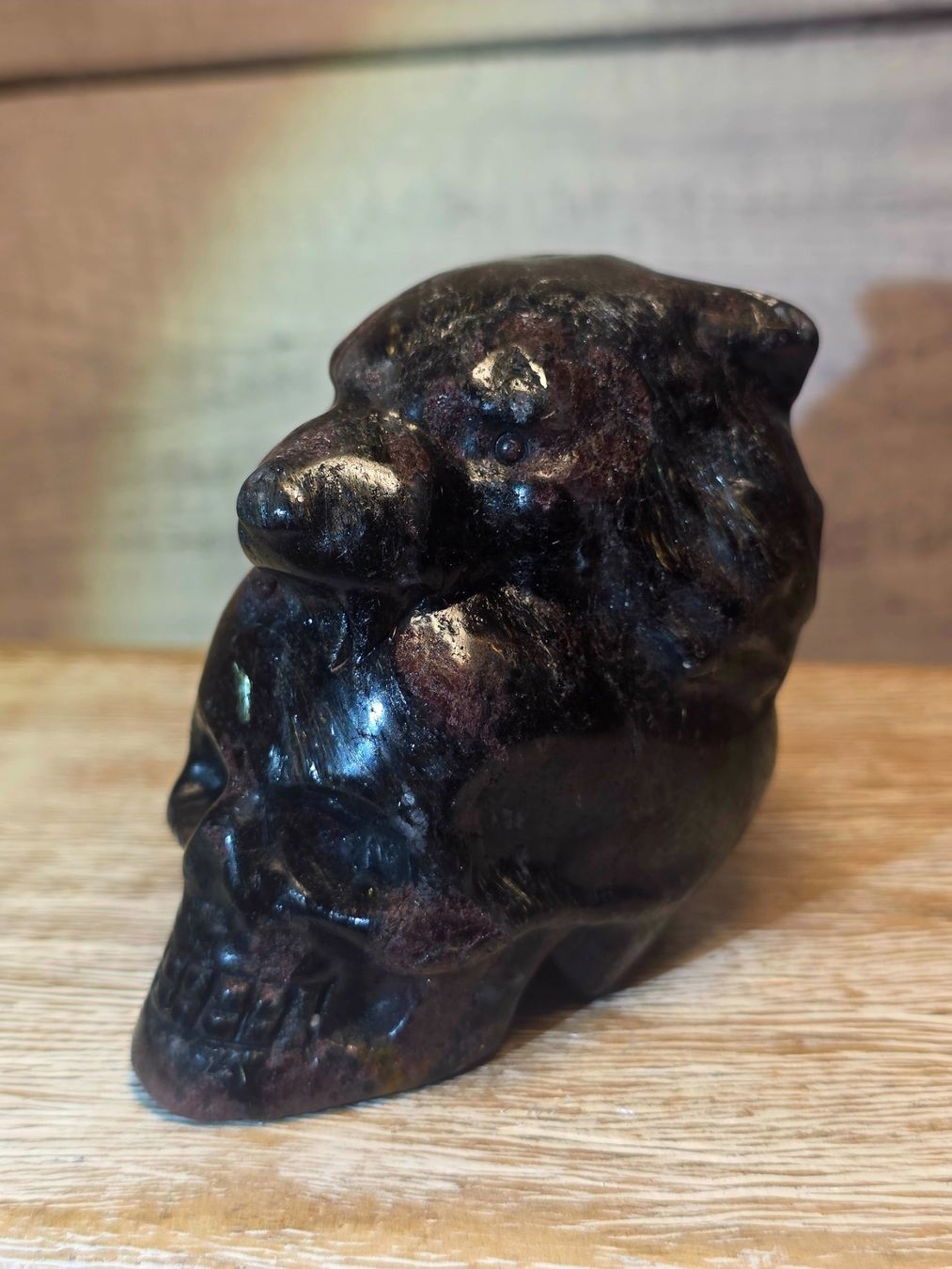 Minerali & Pietre curative: Granat in Astrophyllit Tiger Schädel A 551g – Nuovo e nell'imballaggio originale da Matzingen venduto da Shay_Crystalz 1