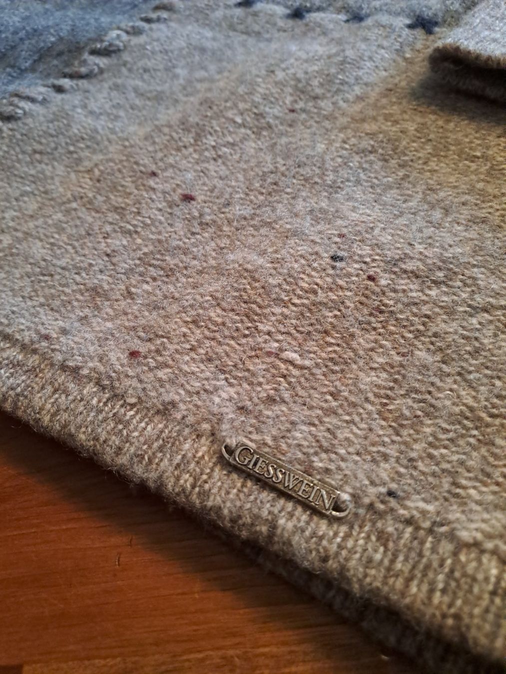 Pulls & Sweat-shirts: Giesswein Wollpulli Gr.S – D'occasion à Emdthal par kasira 3