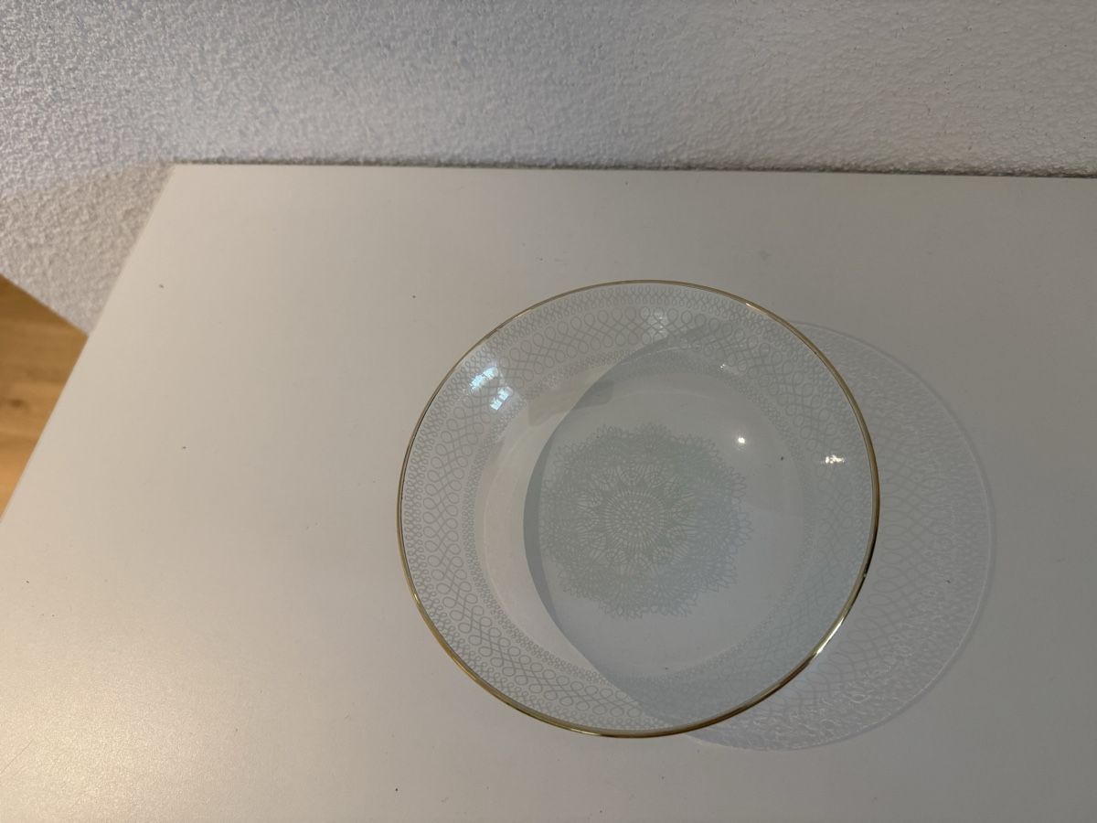Assiettes: Schale Glas mit Goldrand – Neuf (Voir description) à Pfäffikon ZH par Mado131019 1