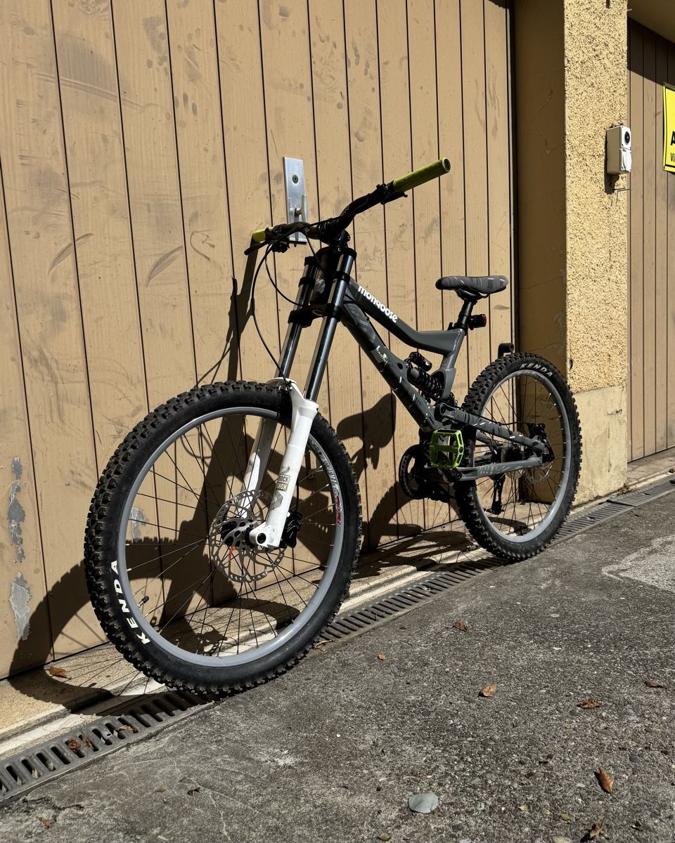 Mongoose Biciclette: Velo Mongoose Downhill – Usato da Schlieren venduto da ben_rf7x 3