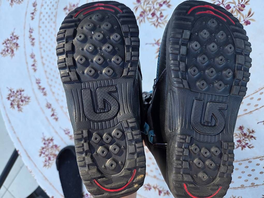 Burton Scarpe per ragazzi: Snowboardschuhe Grösse 35 – Usato da Richterswil venduto da Cputoaster 2