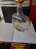 Dekorative Glasflasche für den stilvollen Haushalt