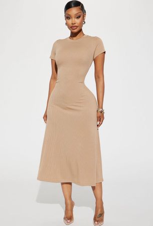Damen Kleid beige kurzarm Grösse S neu