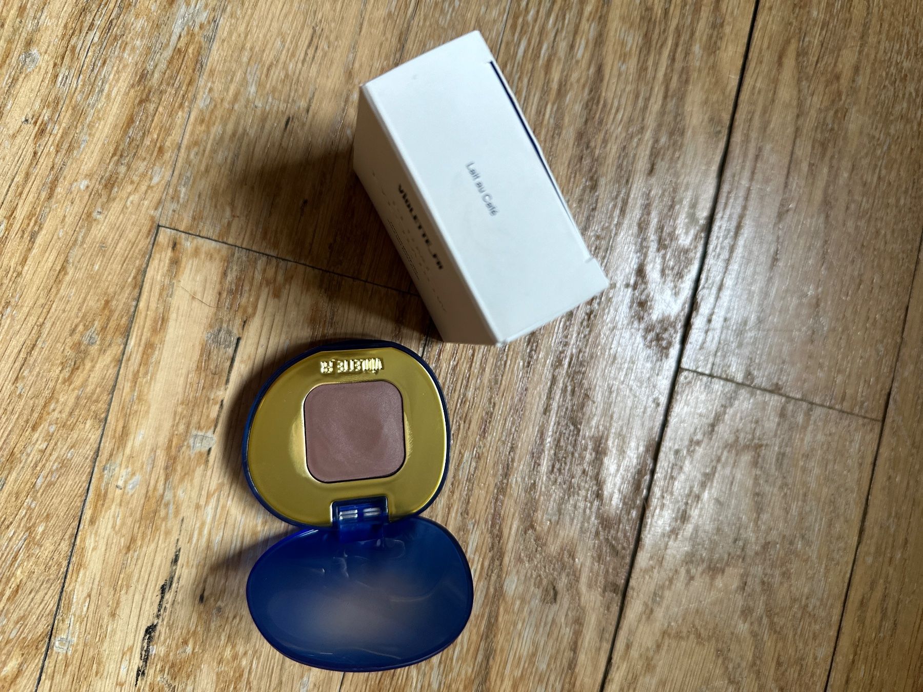 Make-up: Violette_FR PLUME EYESHADOW Lait au Café – Nuovo (secondo la descrizione) da Zürich venduto da Swisspa 2