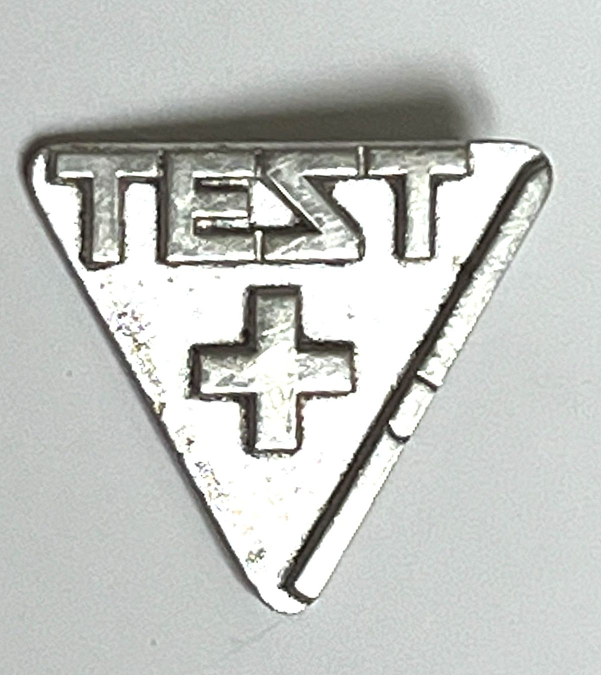 Placchette & Badge: Pin Anstecknadel Test – Usato da Kriens venduto da TSCH1