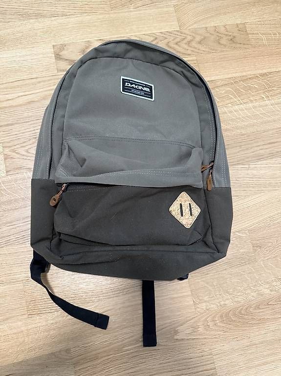 Rucksäcke: Dakine Rucksack braun – Gebraucht aus Liestal von pas_s7s6