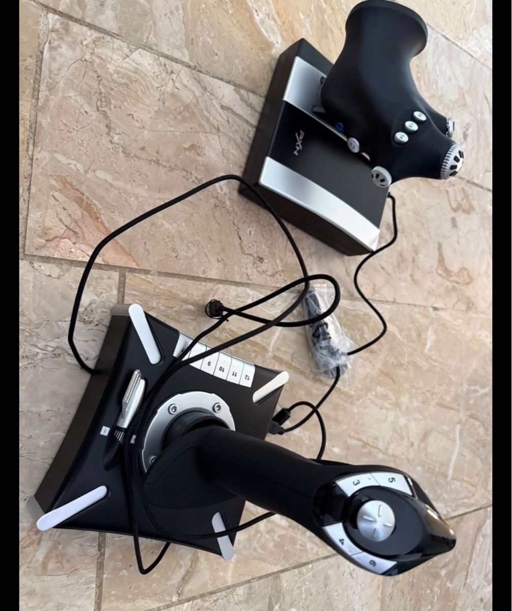 Controller: Joystick  Flight Stick mit Schubregler gebraucht – Usato da Muhen venduto da wid_jlk7 1