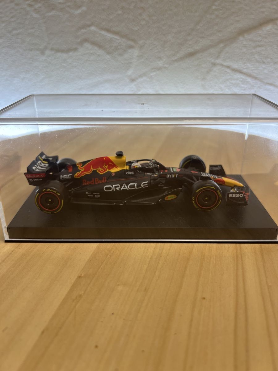 Red Bull Modellini d'auto: Modellauto Oracle Red Bull Racing RB18 2022 – Usato da Rotkreuz venduto da Migu2012 1