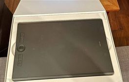 Tablette graphique Wacom Intuos Pro - Grand format 25cm