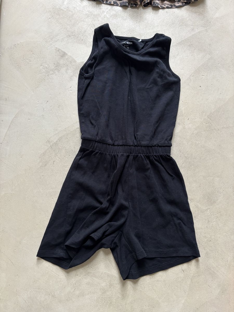Tute: Süsse Jumpsuits 134/ 140 – Usato da Jona venduto da Passionfruita 2