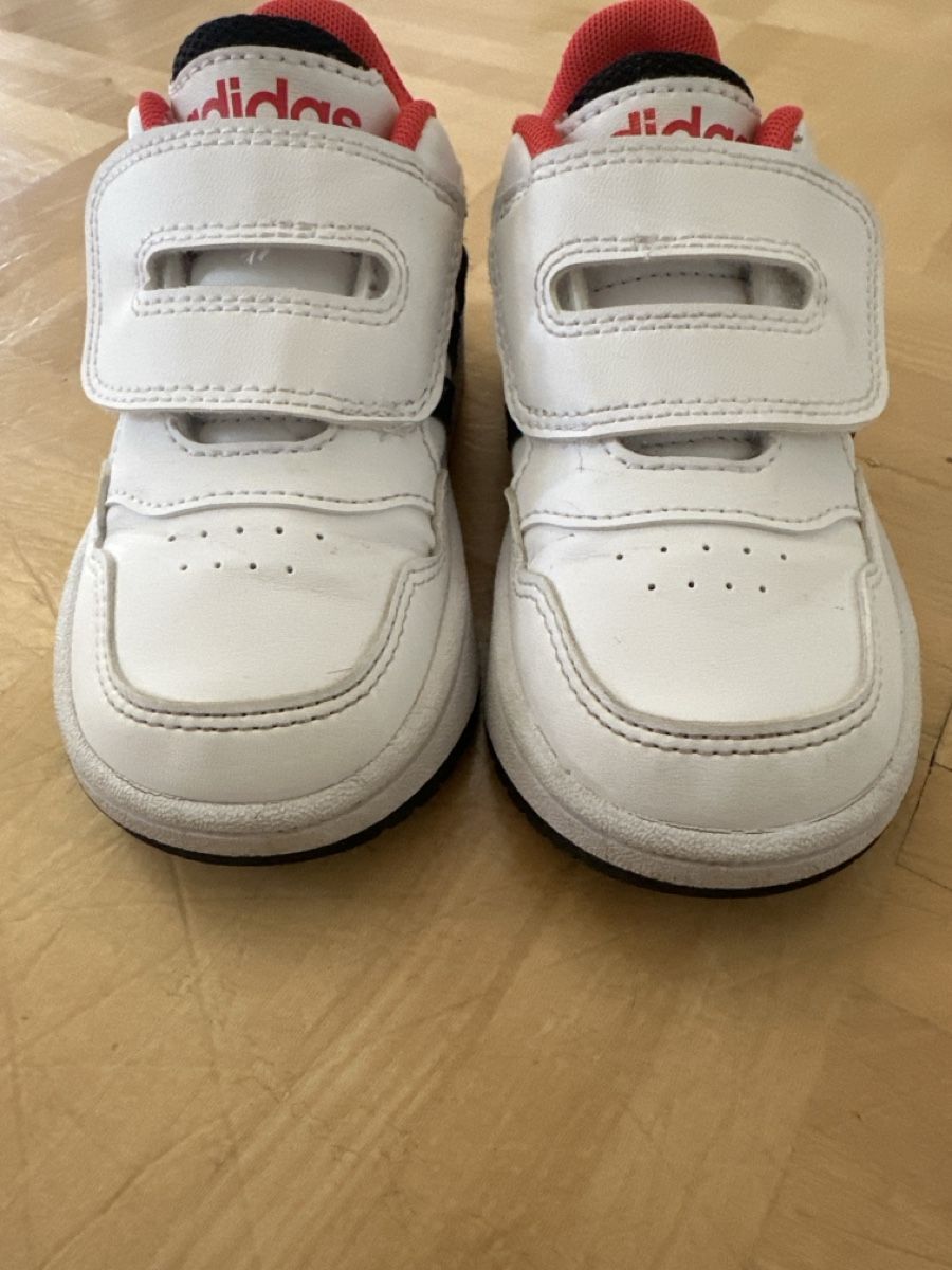 Adidas Scarpe per ragazzi: Adidas Kinder Sneaker Klettverschluss Gr. 25 – Usato da St. Gallen venduto da Niky2609 1