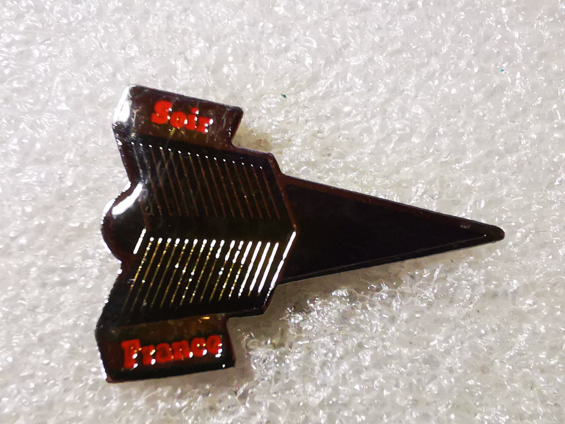 Placchette & Badge: Ansteckpin 143: Soir France – Usato da Oppligen venduto da Pin-Fall-Shop